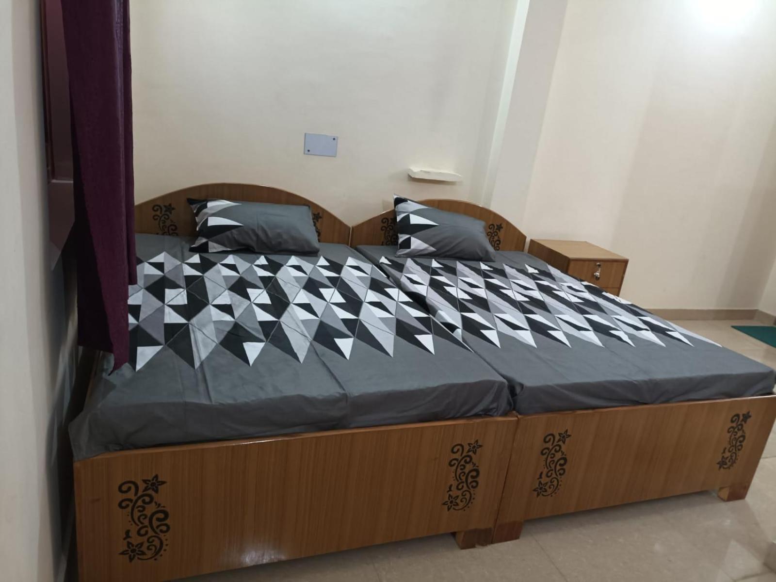 Anant Paying Guest House Ayodhya Ngoại thất bức ảnh