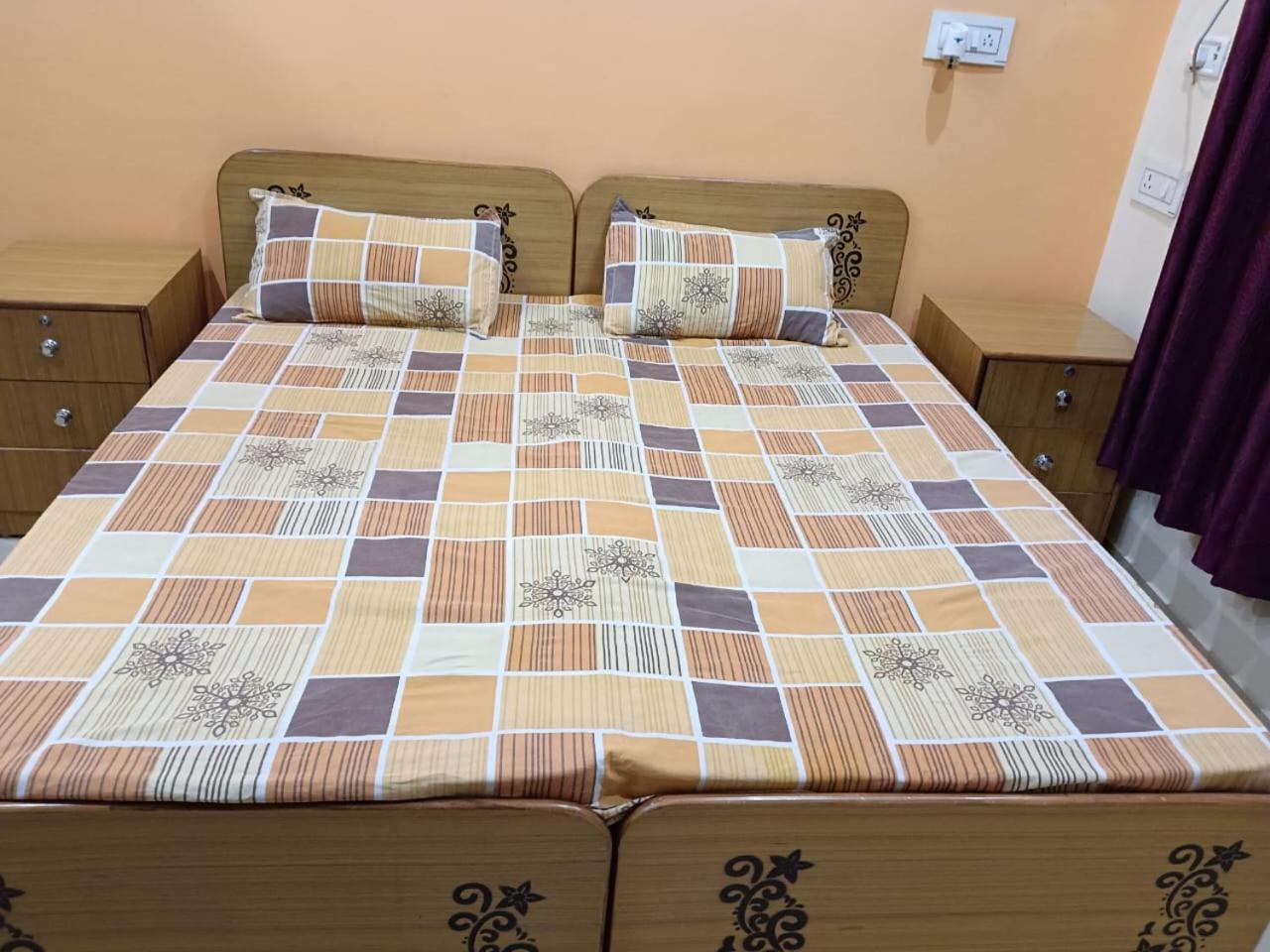Anant Paying Guest House Ayodhya Ngoại thất bức ảnh
